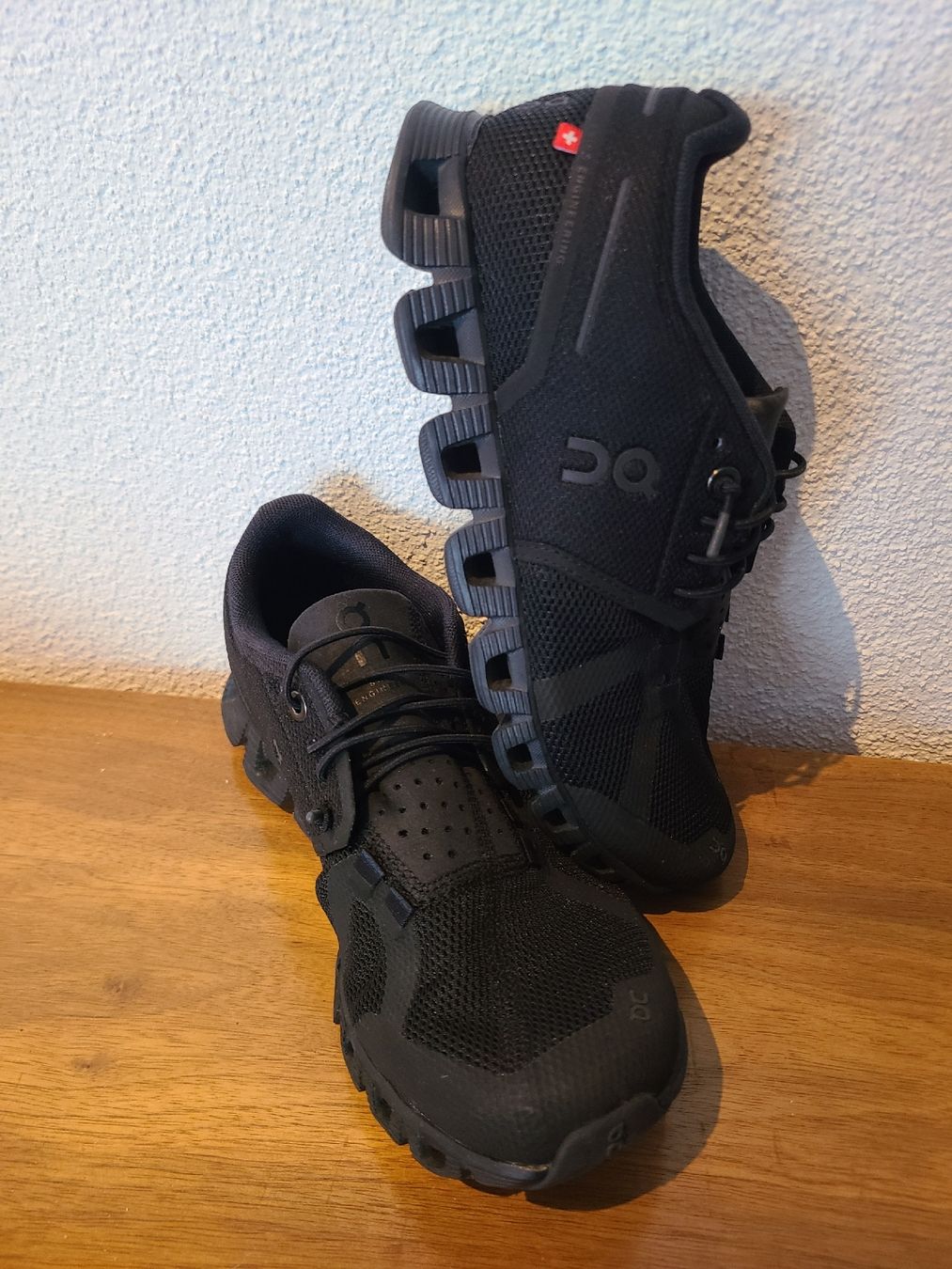 Scarpe da donna: On Damenschuhe Schwarz Gr.36.5 – Nuovo (secondo la descrizione) da Flüh venduto da pauletta1985