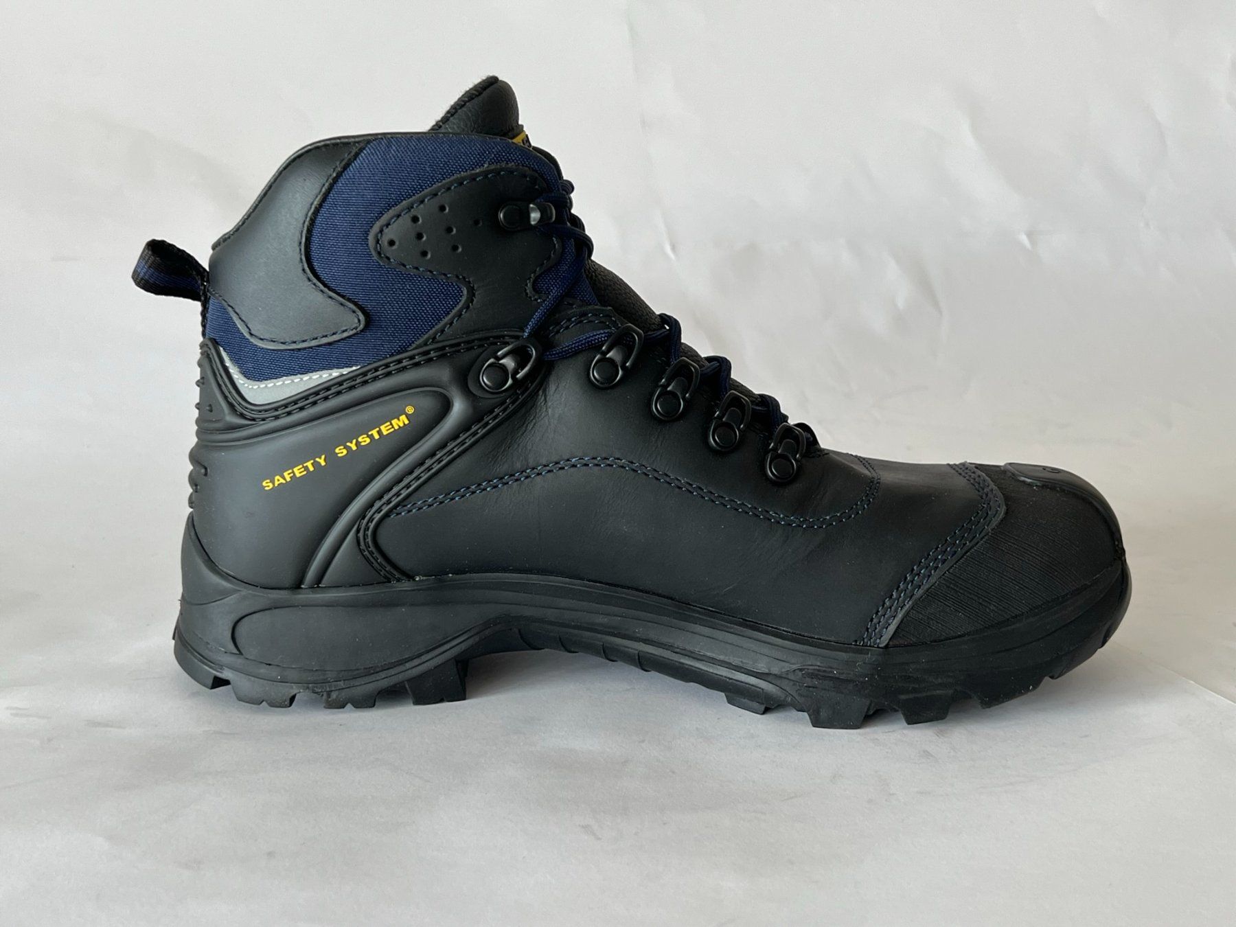 Scarpe da uomo: Chaussures de sécurité BAAK 6684 size 45 – Nuovo e nell'imballaggio originale da NYON venduto da artnetgallery 2