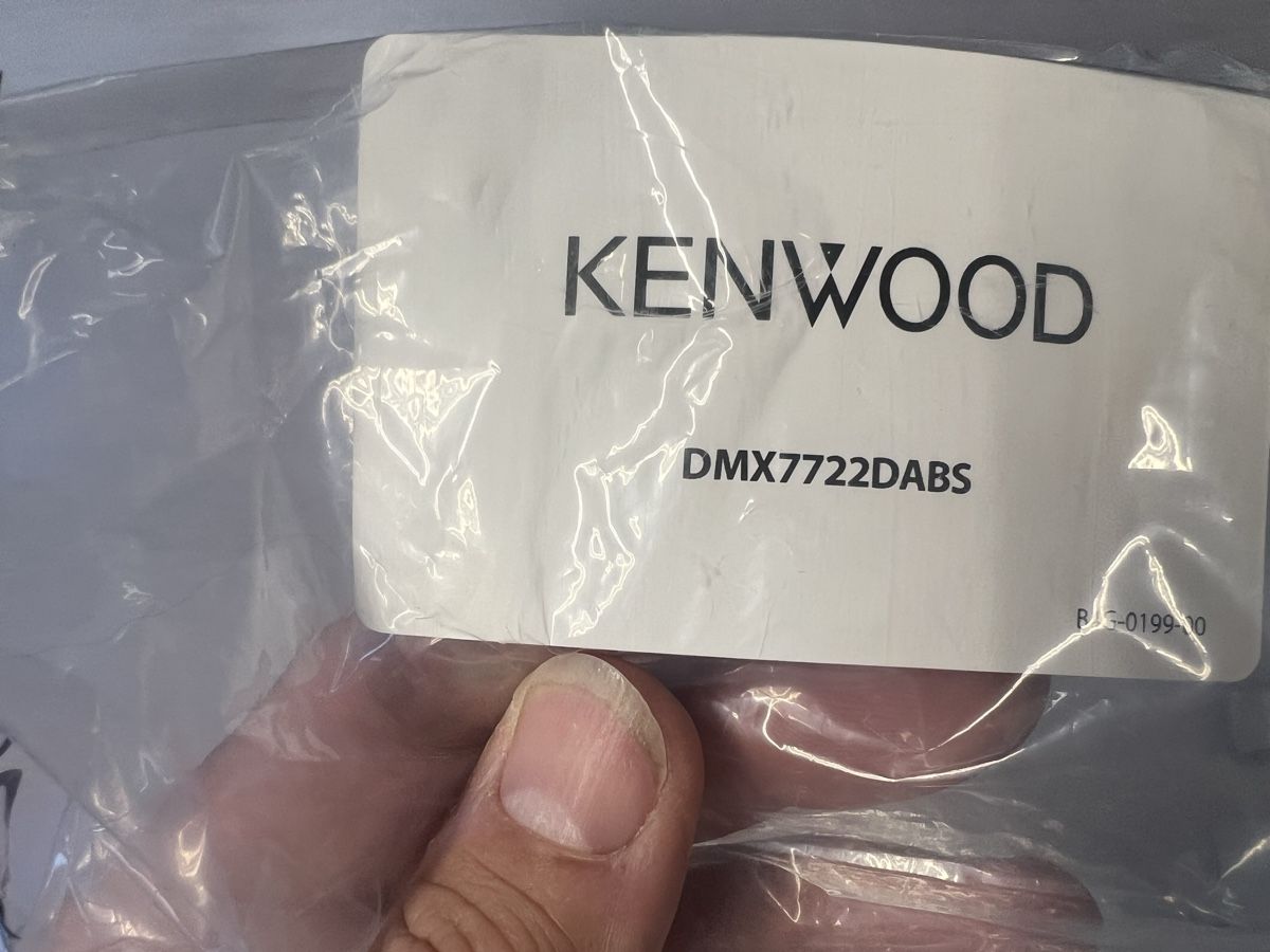 Systèmes audio & multimédias: Kenwood DMX7722DABS Autoradio Touchscreen – D'occasion à Krauchthal par Dmk3 3