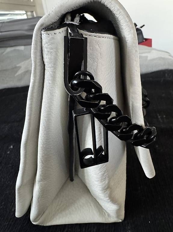 Calvin Klein Taschen für Damen: Calvin Klein Tasche – Gebraucht aus Zürich von danamihaela12 2