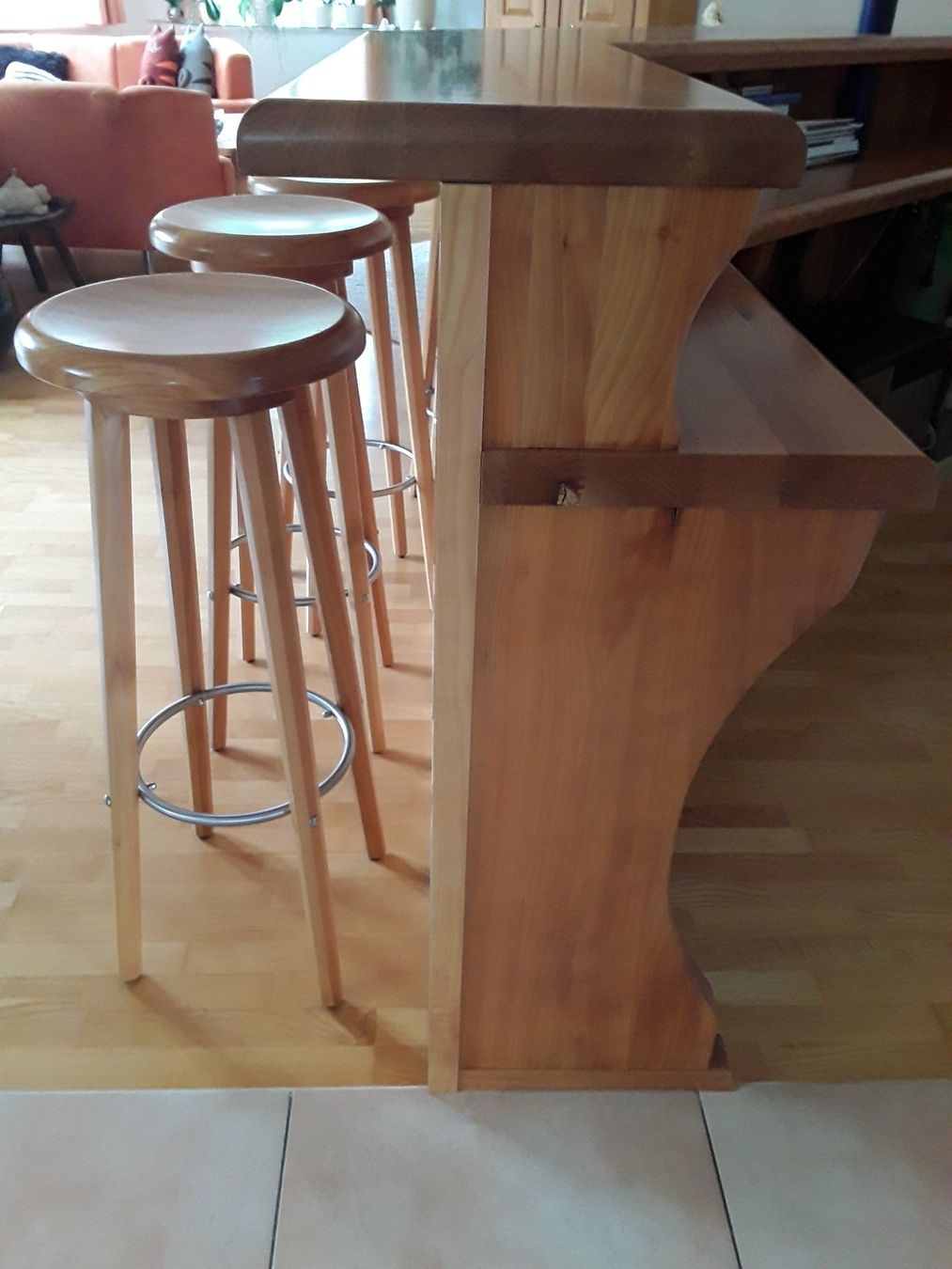 Articoli in legno: Bar, massiv gestämmt Kirschbaumholz – Usato da Tuttwil venduto da Habicht931 2