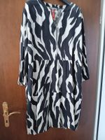wunderschönes Kleid, Gr. 44,  für Frühling neu street one