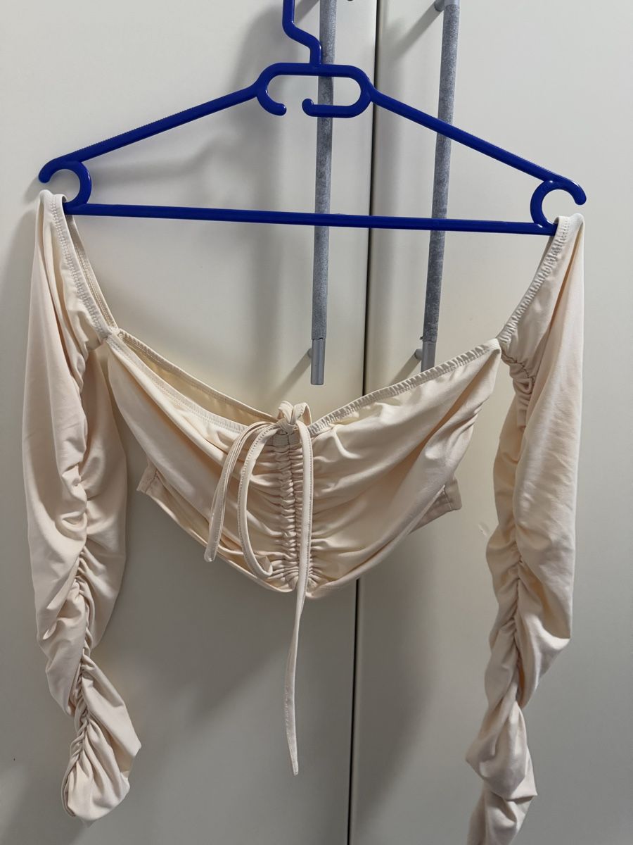 Top: Top elegante color crema_S – Usato da Lugano venduto da ari_2v6v 1