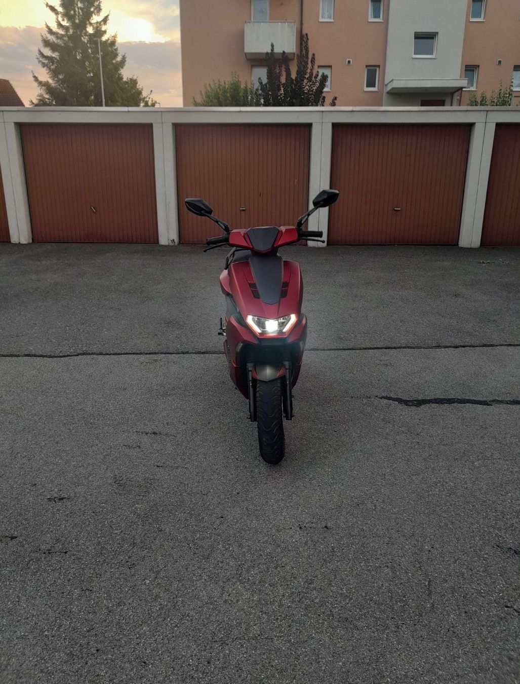 Scooters: E roller – Gebraucht aus Beromünster von vad_d6t8
