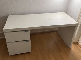 Weisser Schreibtisch mit Schubladen (Selbst Abholen)  CHF 5