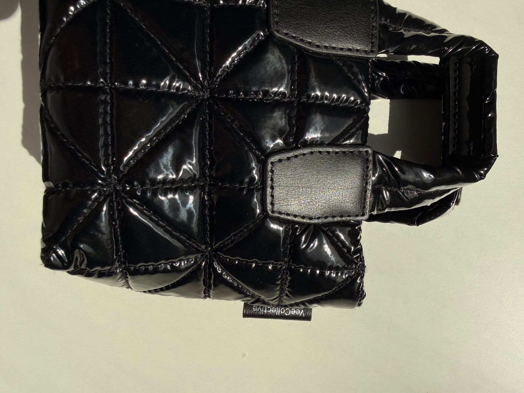 Borse: vee-collective - Tote Micro Black Vinyl – Usato da Aarau venduto da teodenis 4