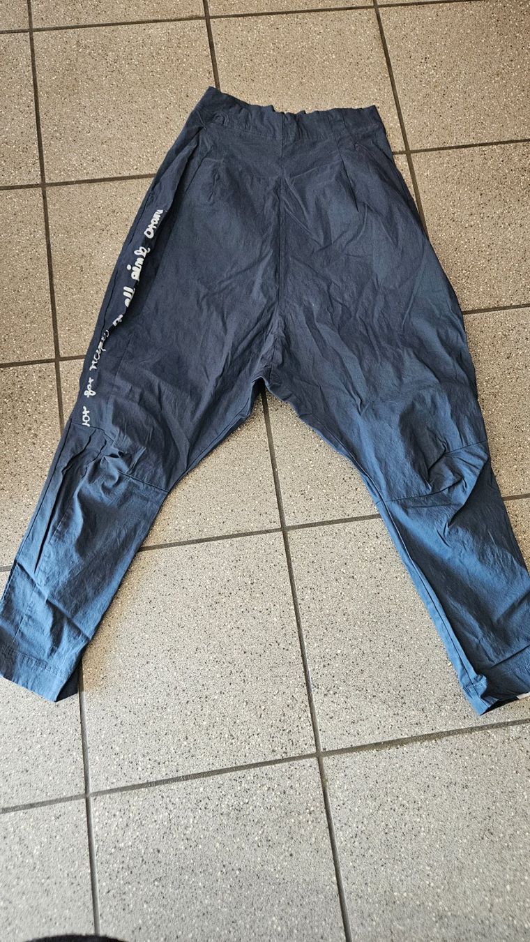Rundholz Hosen: Sommerhose Blacklabel – Neu (gemäss Beschreibung) aus Birrwil von Annaluna