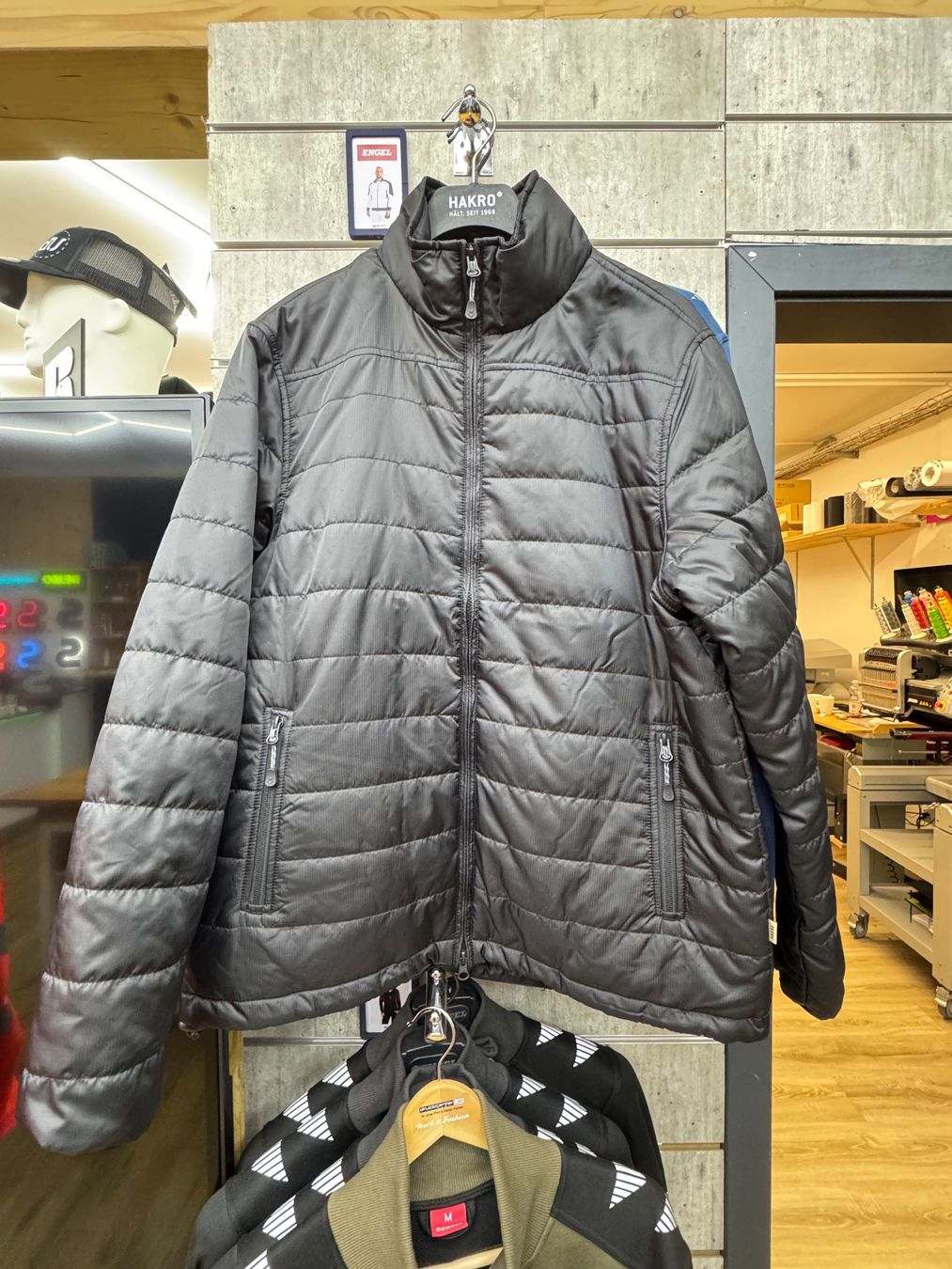Giacche: Hakro Jacke , Neu  Grösse L, schwarz – Nuovo (secondo la descrizione) da Altdorf UR venduto da Lilelo82 2