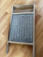 Antikes Waschbrett aus Holz und Metall, gebrauchter Zustand