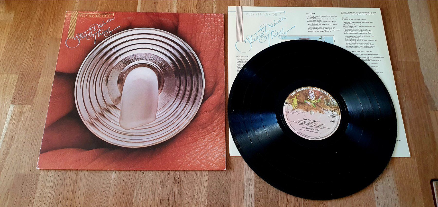 Schallplatten: STRING DRIVEN THING, Keep yer Hand on it, UK LP, MINT-! – Gebraucht aus Kreuzlingen von Cdschlumpf