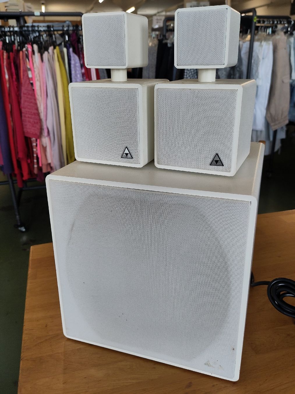 Casse acustiche: Triad Speaker System Soundboxen Set  – Usato da Pratteln venduto da Cartonsducoeur_bl
