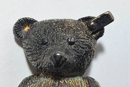STEIFF CLUB 1992/93 Brosche 925 Silber, Knopf im Ohr