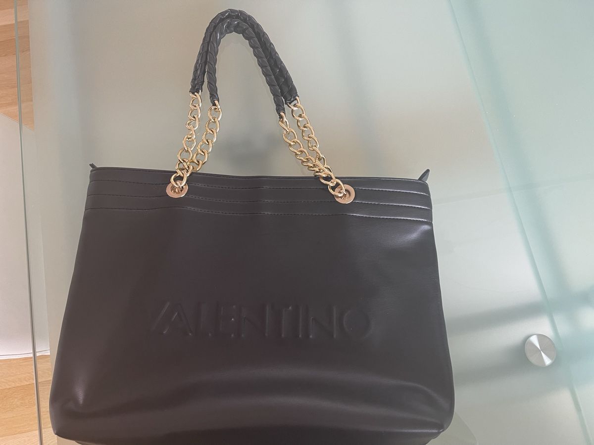 Borse da donna: Tasche / Shopper von Valentino – Usato da Kehrsatz venduto da bianca69 2