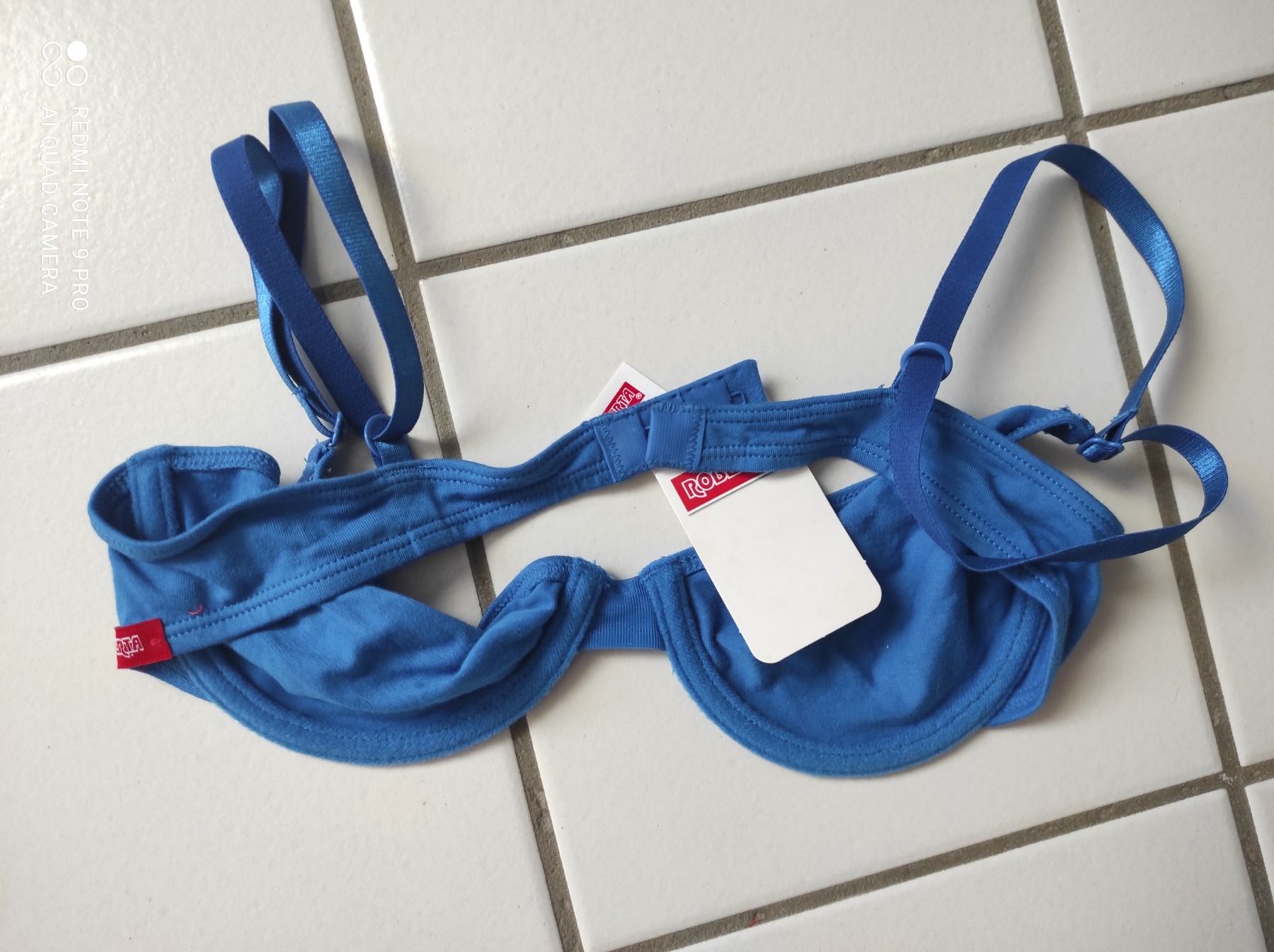 Altra biancheria intima: Soutien-gorge bleu ROBERTA, taille 2 – Usato da Porrentruy venduto da Olifante 1