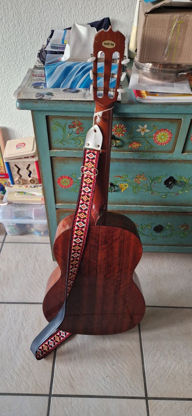 Aria Musikinstrumente: Gitarre Aria – Gebraucht aus Zeiningen von rimoni 1