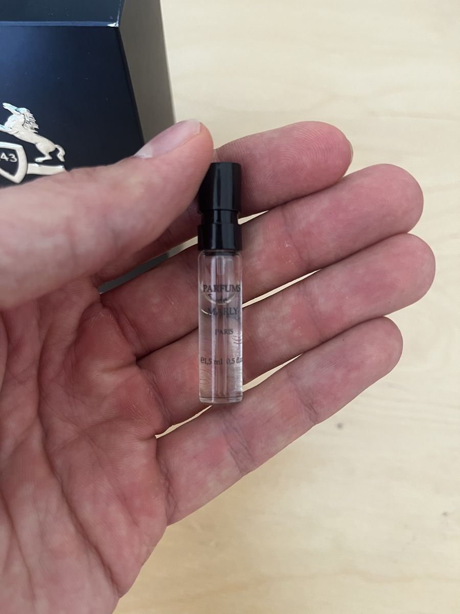 Profumi & Eau de Toilette: Parfums de Marly Layton original Probe/Mini 1,5 ml – Nuovo (secondo la descrizione) da Zürich venduto da max_l5qv 2