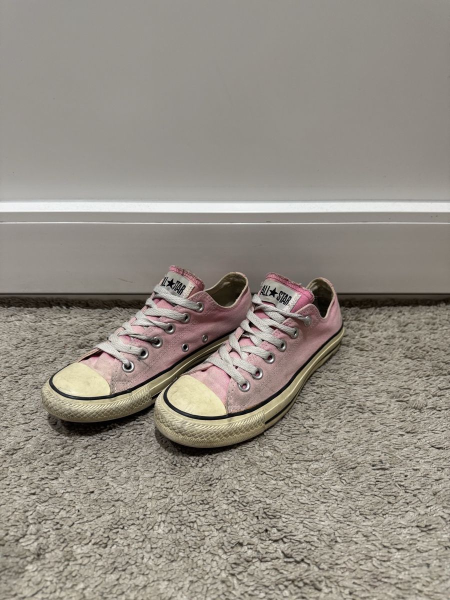 Converse Scarpe da uomo: Pink Converse All Star Schuh – Usato da Volketswil venduto da Jan.17