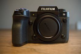 Fujifilm X-H2S