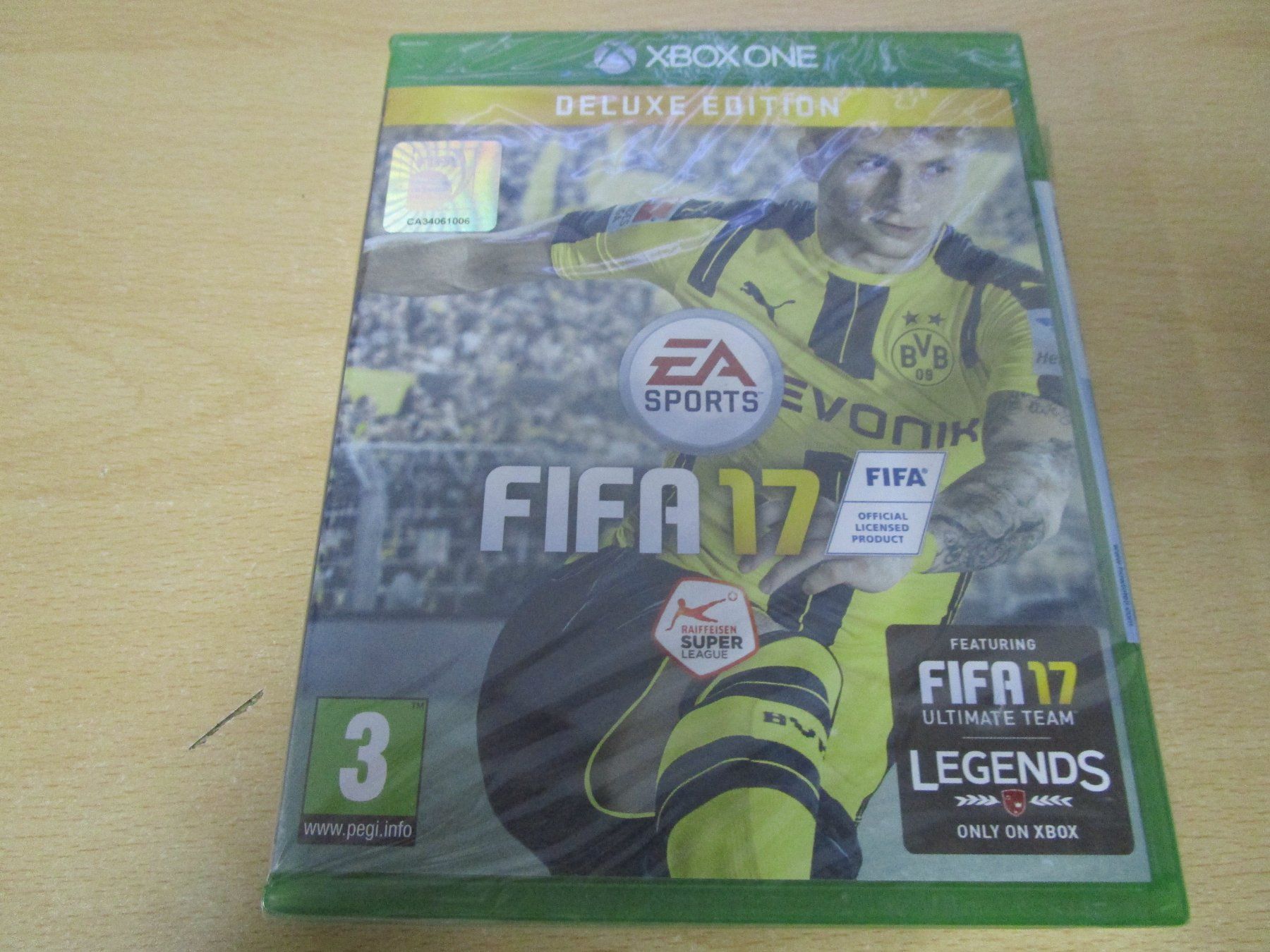 Microsoft Spiele: FIFA 17 - Deluxe Edition - Xbox One - NEUWARE - X1 – Neu und originalverpackt aus Goldau von agestuffer