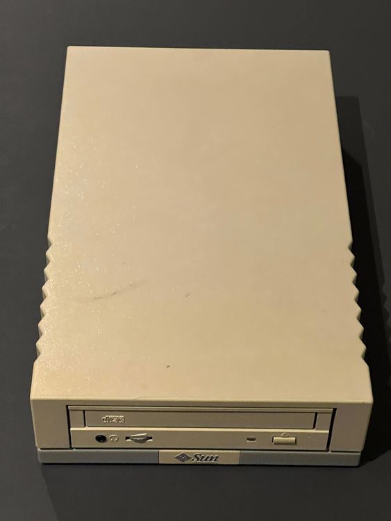 Sun Microsystems SCSI external CD drive Kaufen auf Ricardo