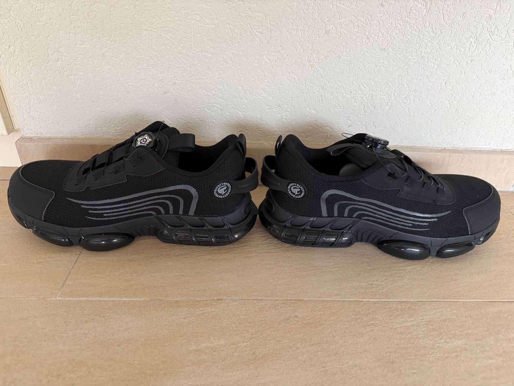 Scarpe da uomo: Chaussures de Sécurité S3, Embout en Acier, p. 44 – Nuovo e nell'imballaggio originale da St-Gingolph venduto da GoldenKeys 3