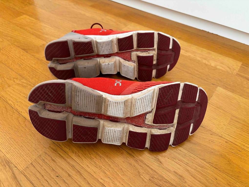 On Scarpe da donna: Scarpe On Running Cloudflyer rossa da donna - numero 37.5 – Usato da Oggio venduto da chi_7gpd 2