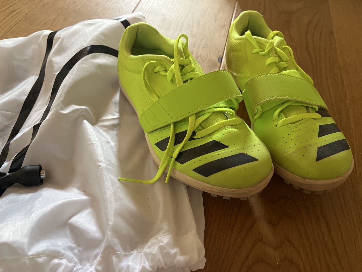 Adidas Scarpe da uomo: Weitsprung Nagelschuhe / Spikes – Usato da Balmberg venduto da Berglihof