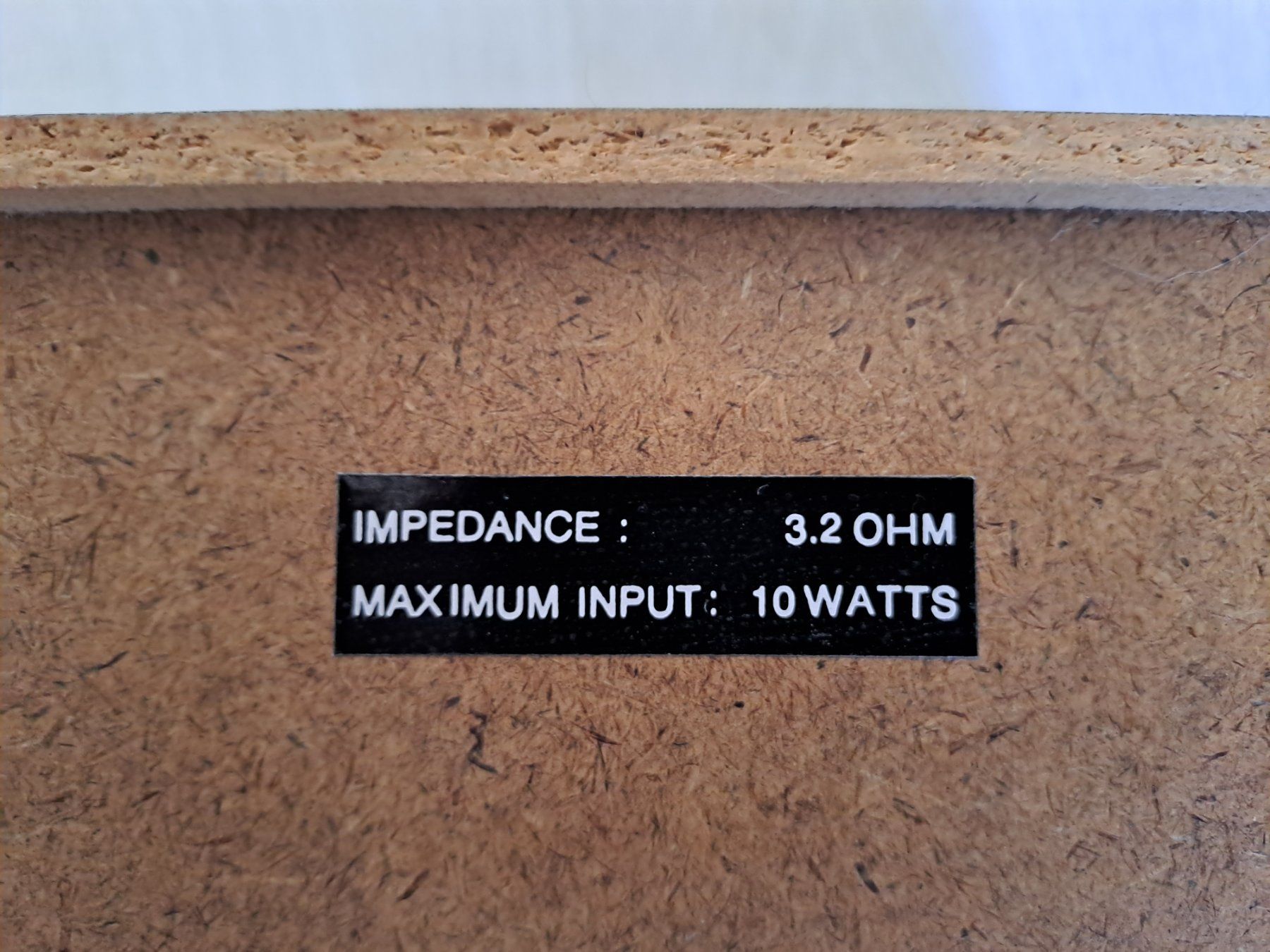 Haut-parleurs: 2 Lautsprecher 10 Watt / 3,2 OHM – D'occasion à Watt par Watterrose 1