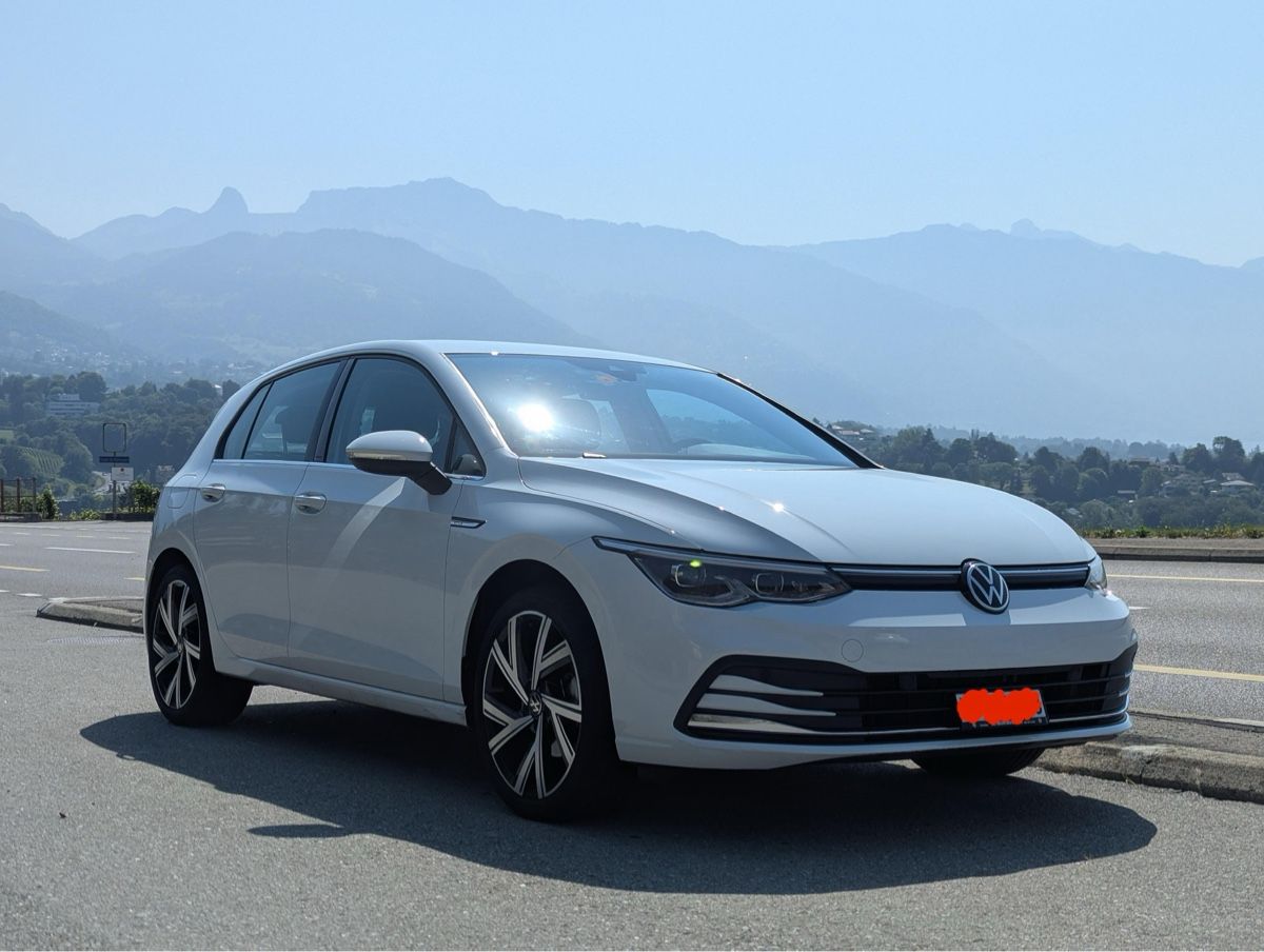 VW Automobili: Golf 8 150cv eTSI Style – Usato da Vevey venduto da ttdussart