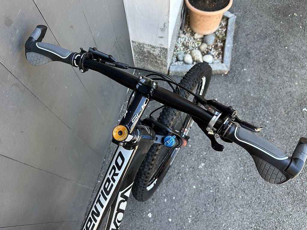 Biciclette: Bicicletta MTB Koba fully 29 Carbonio  – Usato da Quartino venduto da DiloUsato 5