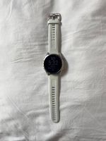Garmin 7S Silver Standard 42 mm with white arm band