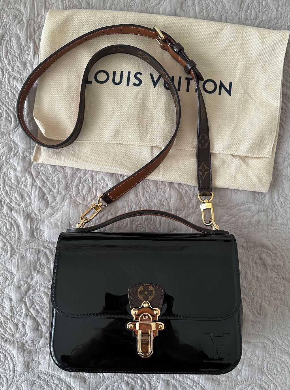 Louis Vuitton Taschen für Damen: Louis Vuitton Tasche BB Vernis Damen Schwarz – Gebraucht aus Zürich von dr.sisi 7