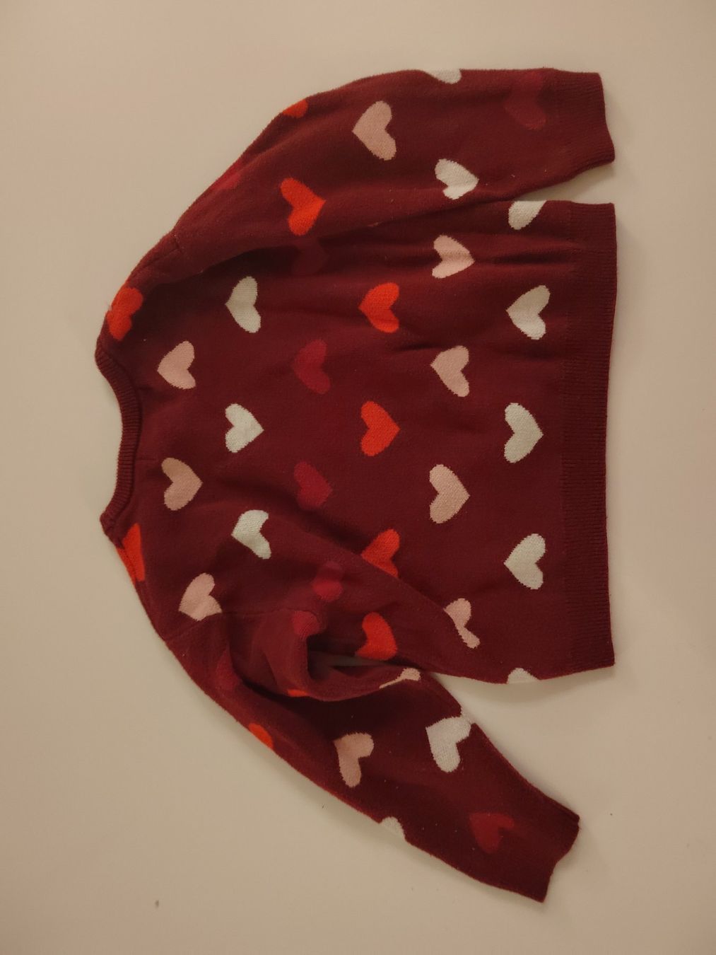 H&M Maglioni & Felpe: H&M Pullover rot Herzmuster Grösse 98/104, mega süss – Usato da Einsiedeln venduto da pattymary 2
