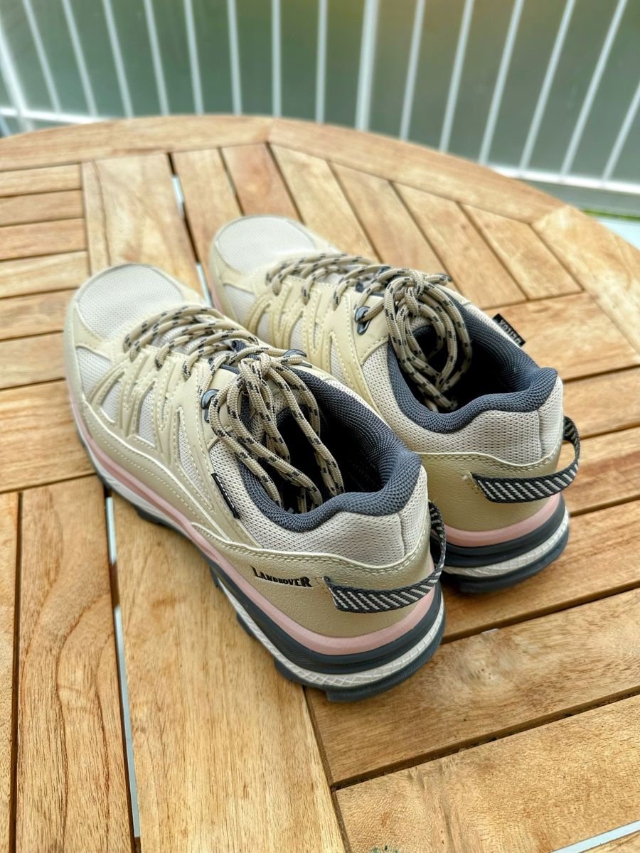 Scarpe da donna: Damen Landrover Wanderschuhe beige Grösse 40 – Nuovo (secondo la descrizione) da Fällanden venduto da danka2025