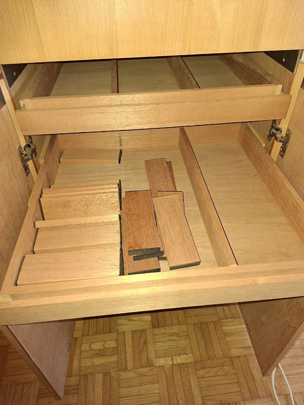 Humidor per sigari: Humidor 60x60x100cm – Usato da Schwarzenburg venduto da tle_rz7p 2