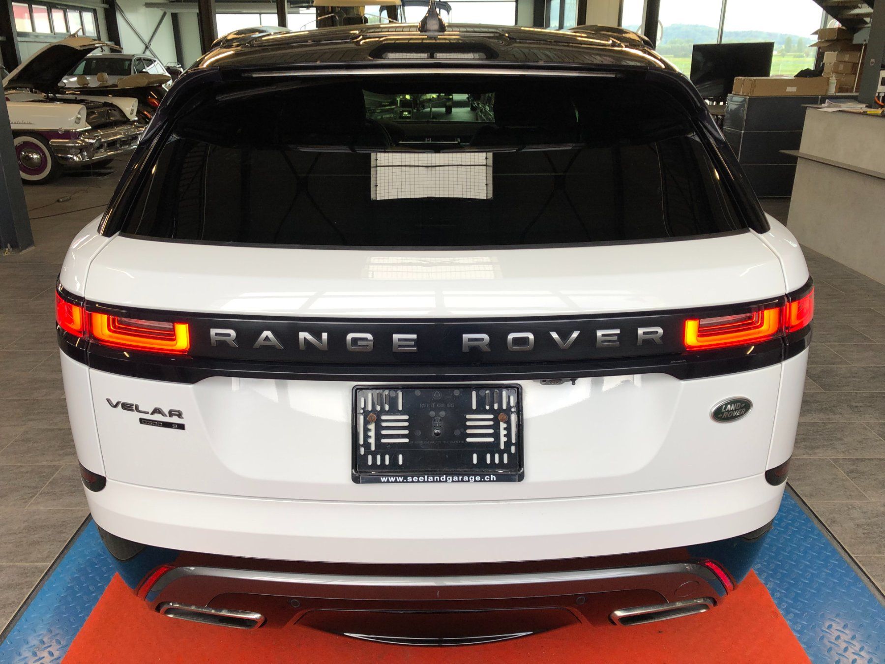 Land Rover Automobili: LAND ROVER Range Rover Velar R-Dynamic D 300 S Automatic – Usato da Gampelen venduto da Steuer0 3