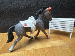 Schleich Pferd mit Voltigiersattel 