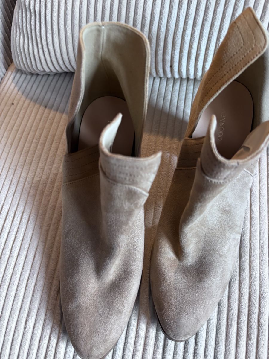 Scarpe da donna: Bottines d’été beige taille 42 – Usato da Vevey venduto da mar_q6ms