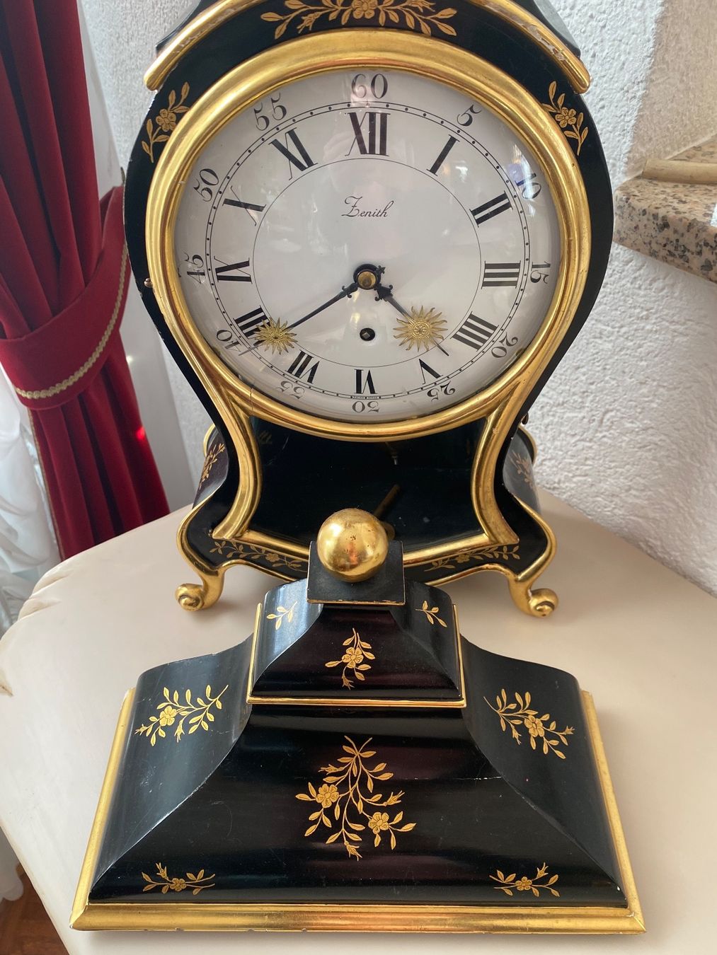 Zenith Orologi da terra & Orologi da parete: Pendule Marke Zenith! speziell grosses Modell! – Usato da Brügg BE venduto da doppelrittberger 2