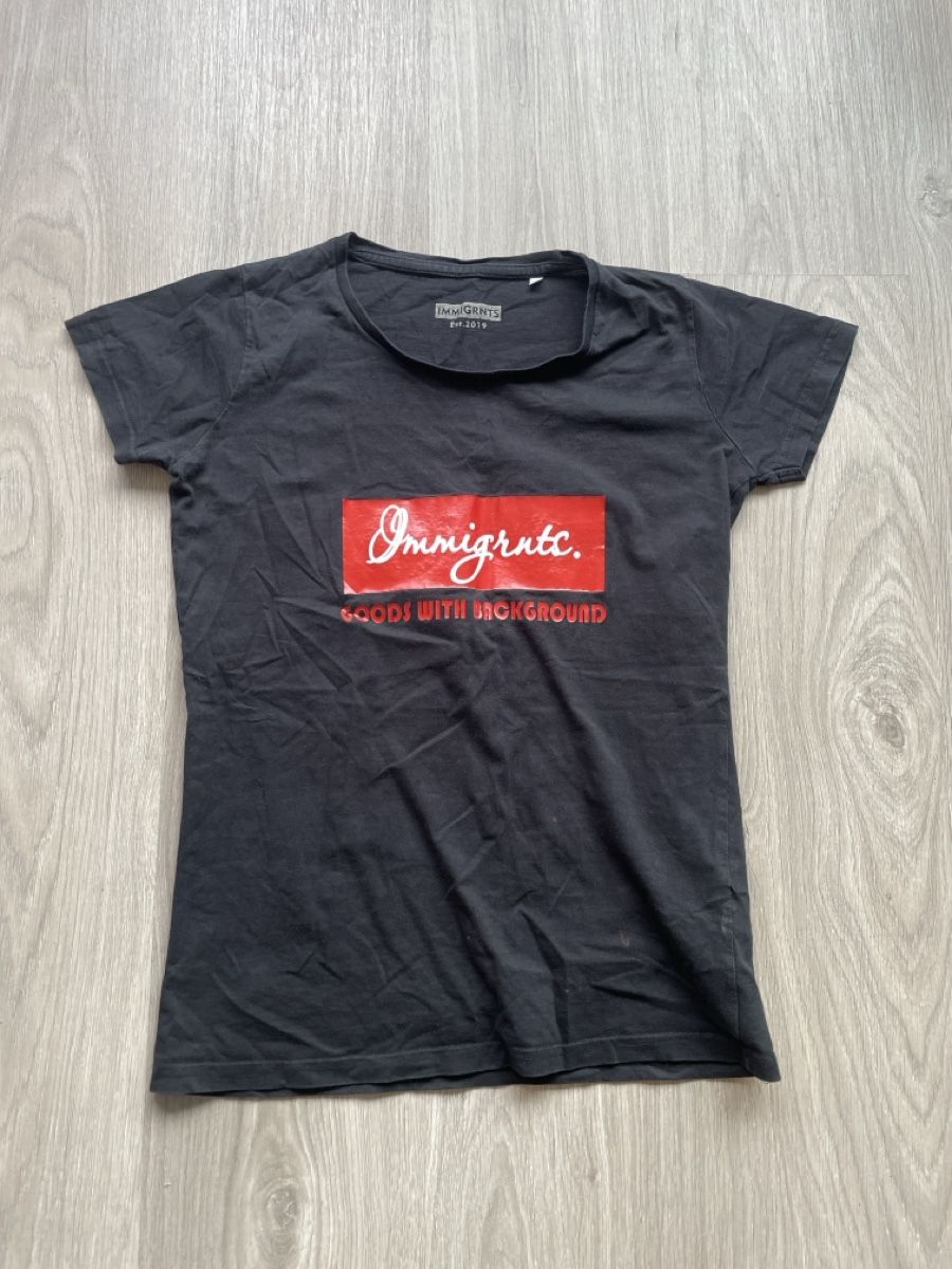 T-Shirts: Immigrnts. T-Shirt Dark black Gr. M - Coole Prints – Gebraucht aus Biel/Bienne von Bolagol9