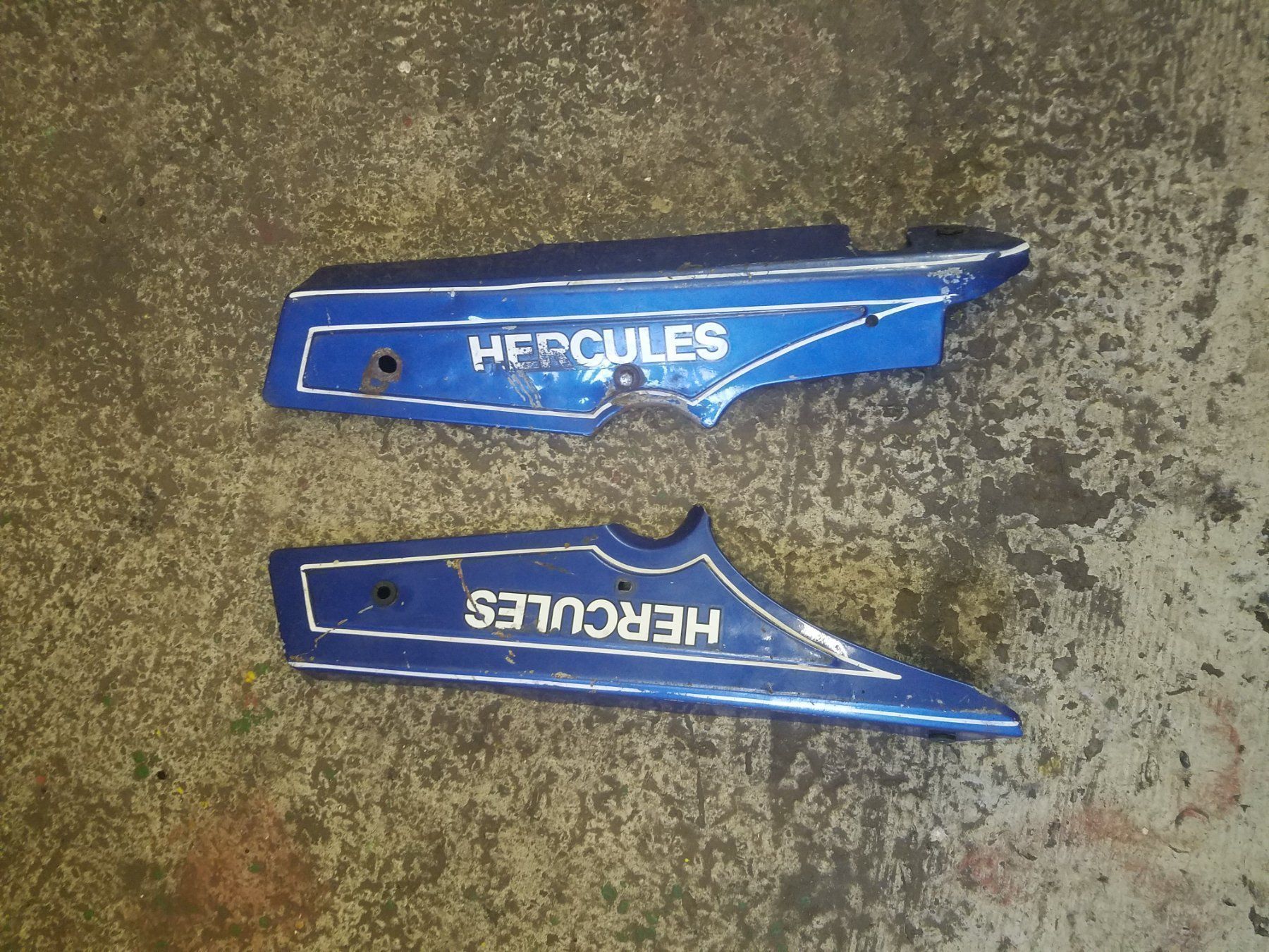 Parti ricambio per ciclomotori: Herkules Seitendeckeln L/R.Original – Usato da Fulenbach venduto da Elektronik