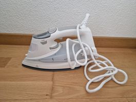 Ferro da stiro a vapore Easy Home nuovo