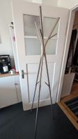 Garderobenständer Ekrar von IKEA.  