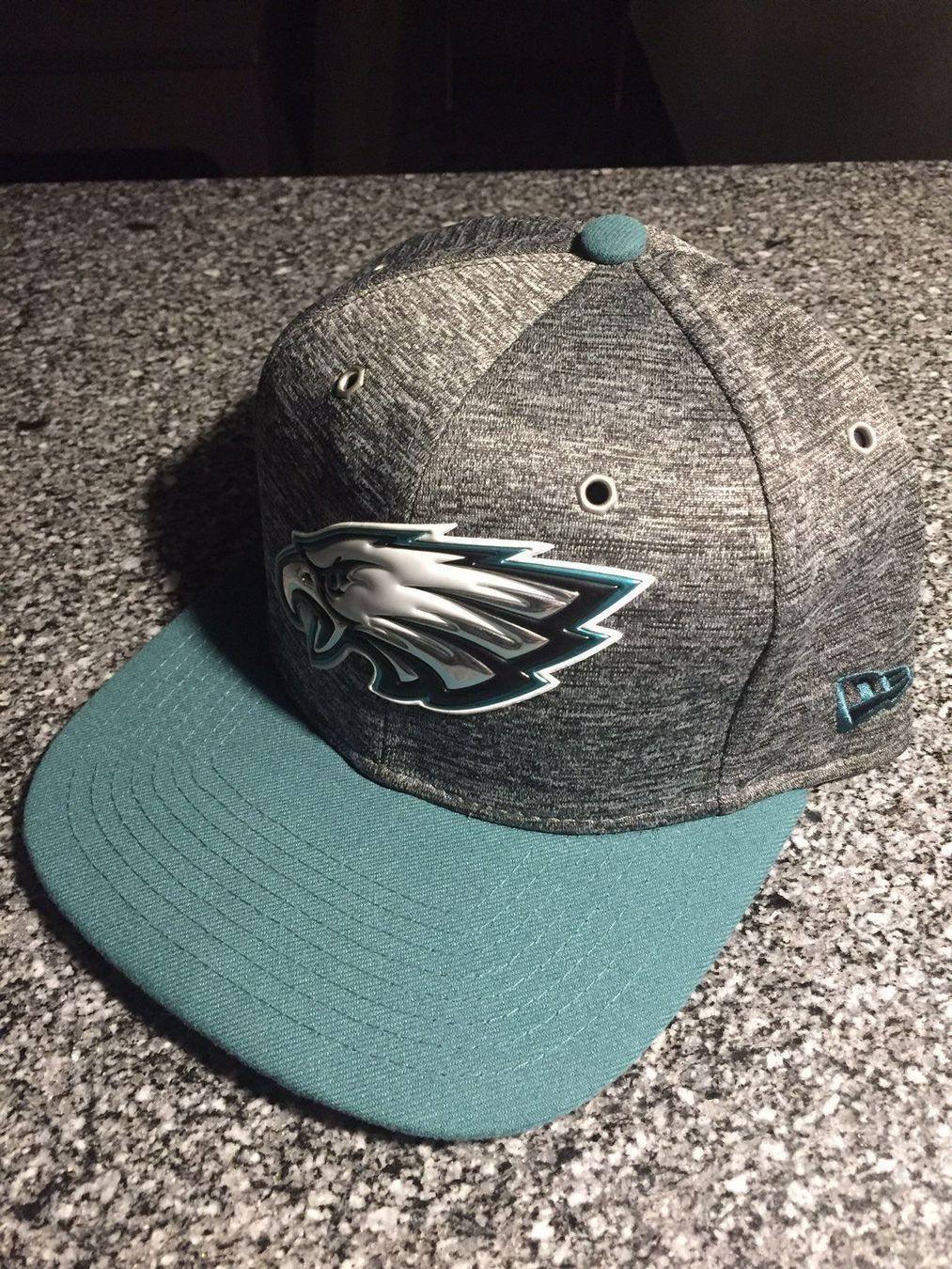 New Era Copricapi, berretti & cappellini: Philadelphia Eagles New Era Cap – Usato da Muttenz venduto da bargain_hunter