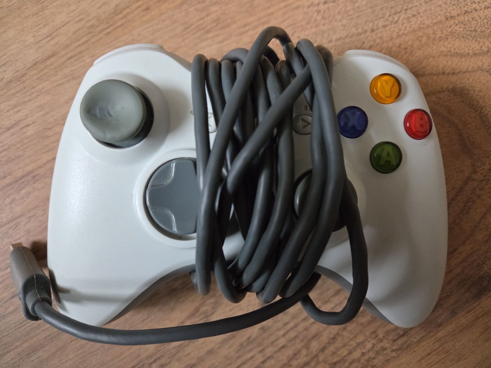 Manettes: Alter X-Box Kontroller – D'occasion à Zürich par seb_z6qy 2