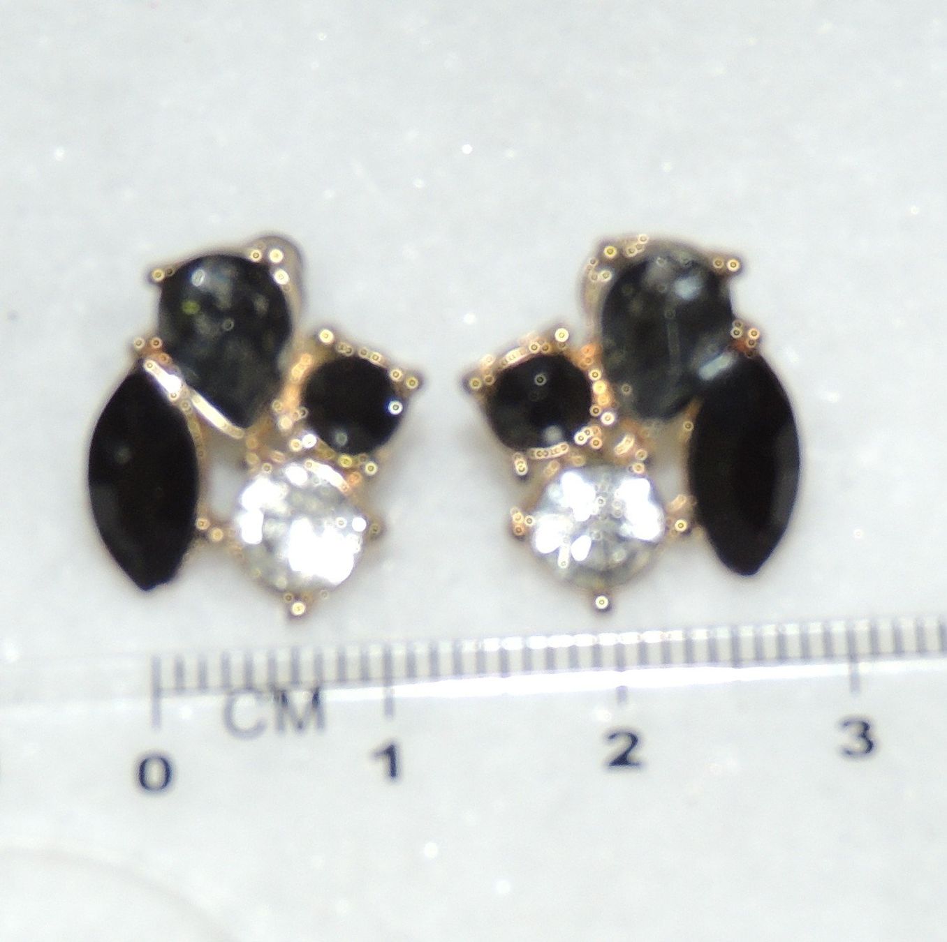 Orecchini pendenti & Orecchini a lobo: SCHÖNE OHRSTECKER "FUNKELNDE ZIRKONE" NEU – Nuovo (secondo la descrizione) da Au ZH venduto da FashionConsultant 2