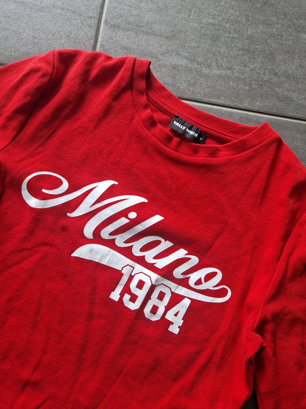 Tally Weijl T-shirt: TALLY WEIJL Langarm-Sweatshirt rot gr. M – Usato da Mezzovico venduto da maemy 1