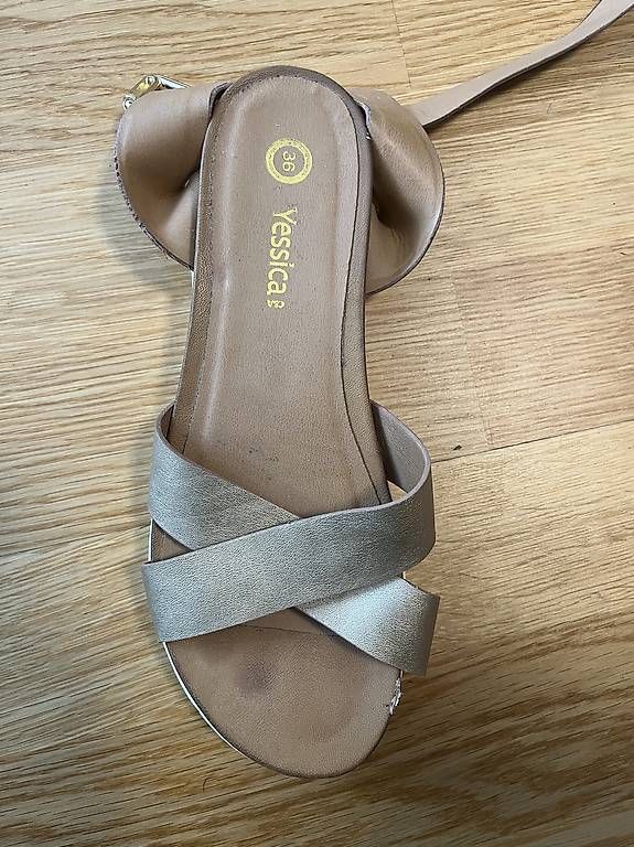 Damenschuhe: Damensandalen – Gebraucht aus Zürich von Tahim 1