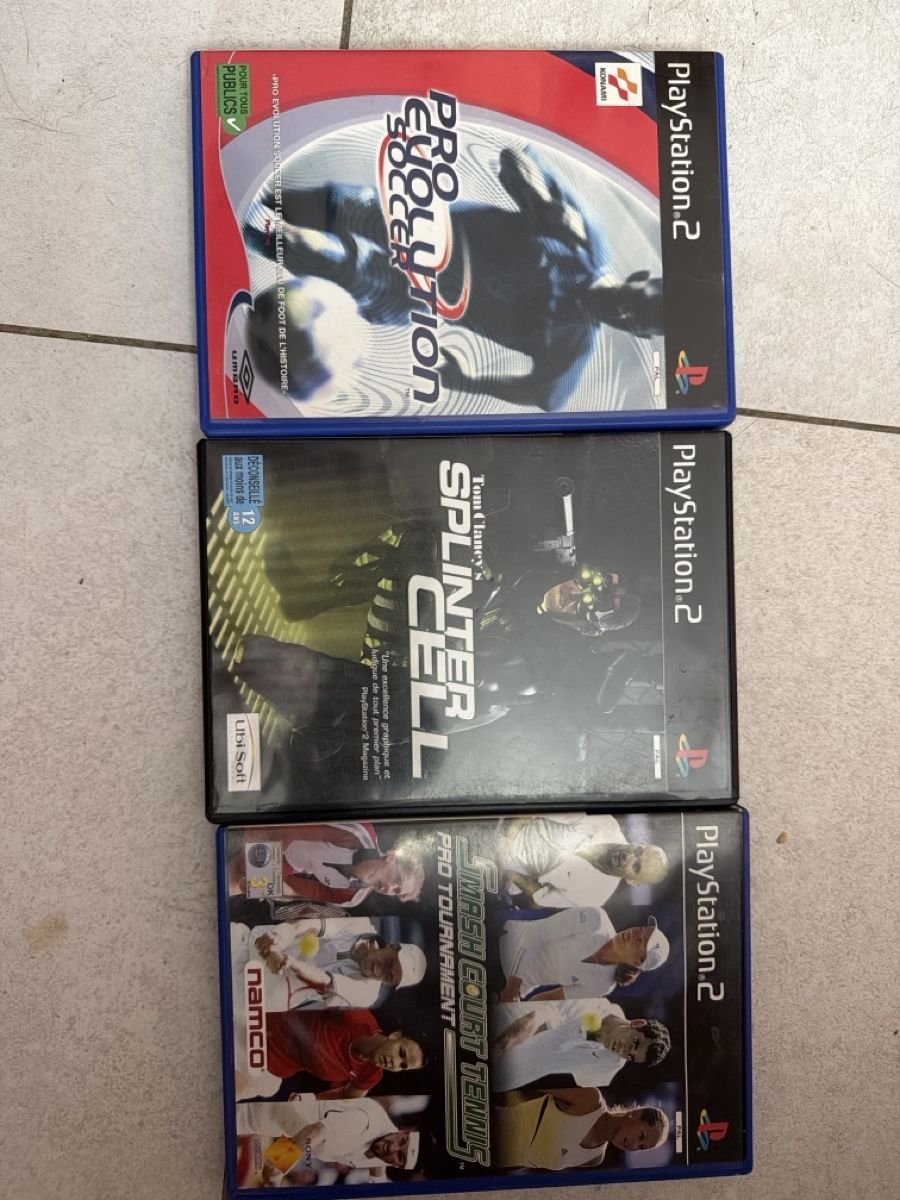 Jeux: PlayStation 2 Games Bundle, good condition – D'occasion à Martigny par Jacoosh1234