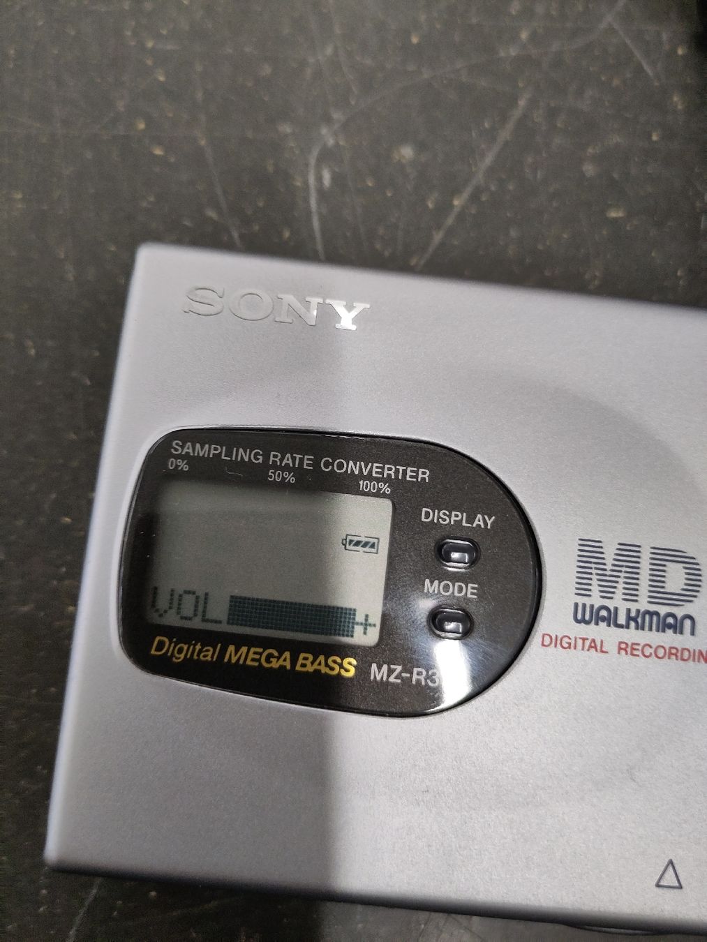 Sony Lettore multimediale portatile: Walkman MiniDisc Recorder MZ-R35 – Usato da Pratteln venduto da Cartonsducoeur_bl 5